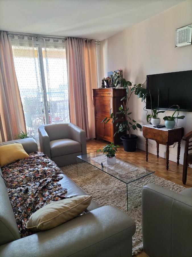 Balcon Surplombant Le Sud De Paris Apartment Arcueil Ngoại thất bức ảnh